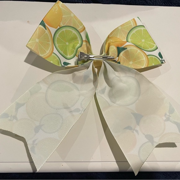 Lemon lime handmade cheer bow - Picture 2 of 2